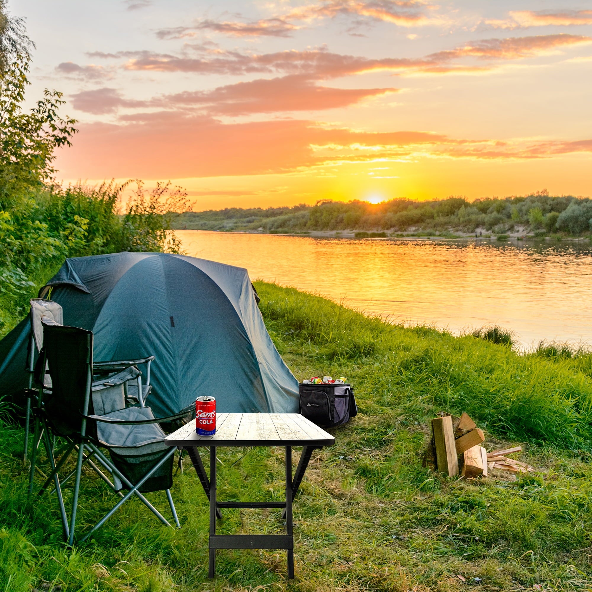 Ozark Trail 19-inch Plastic Folding Outdoor Camp Side Table, Gray Wood Grain