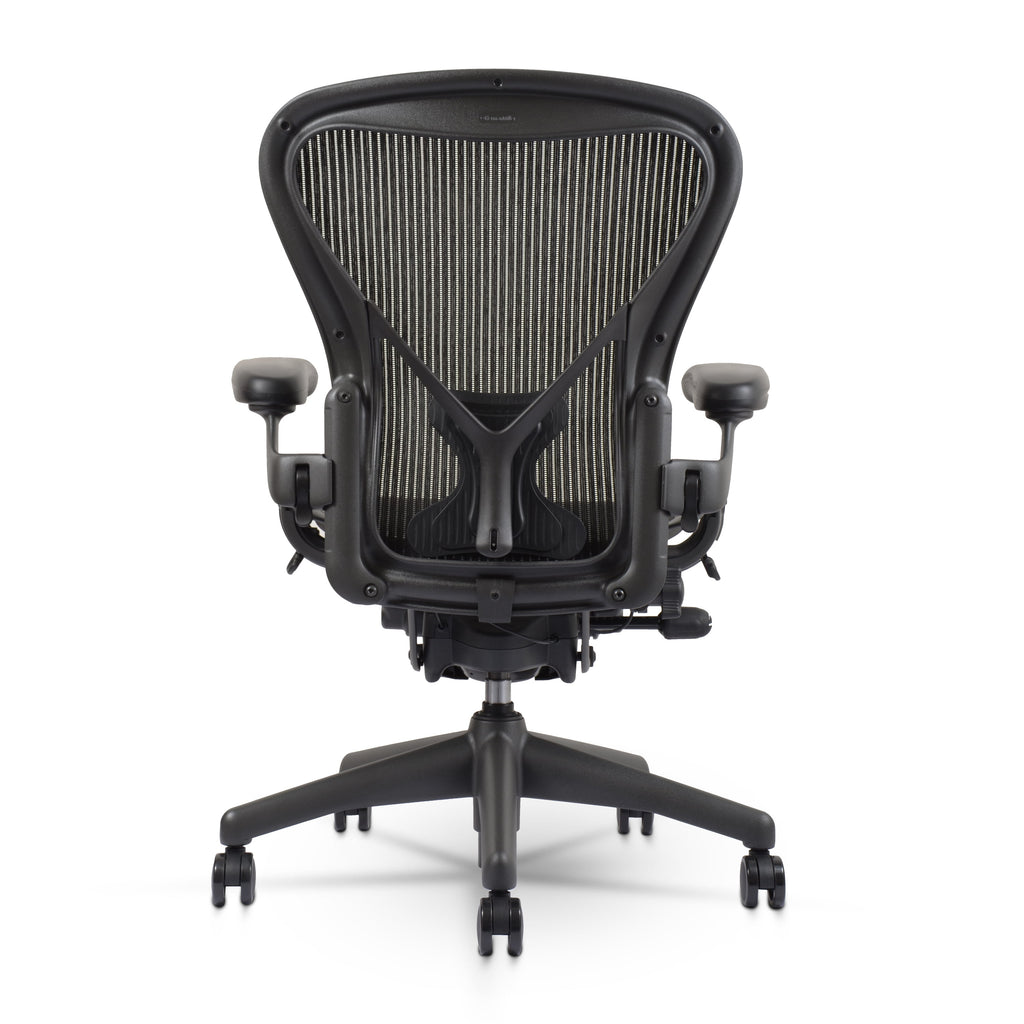  Herman Miller Aeron Chair Size B (𝙍𝙚𝙛𝙪𝙧𝙗𝙞𝙨𝙝𝙚𝙙) – Fully Loaded PostureFit Clip‑Latch Adjustable Arms and 12‑Year Warranty along with 3 Yr Mechanical Warranty